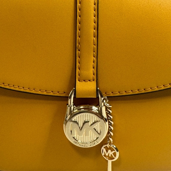 Michael Kors Lyra Small Leather Flap Crossbody Golden Rod NEW - Picture 8 of 12